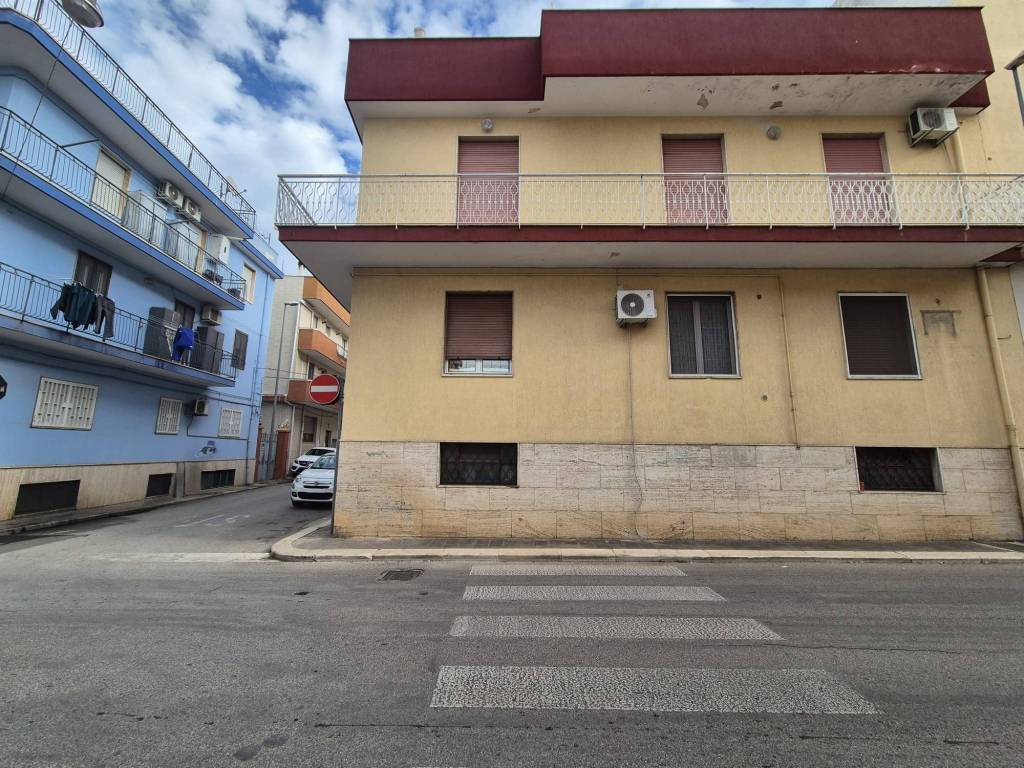 Appartamento a Triggiano in Via Enrico De Nicola, 4 - Foto 2
