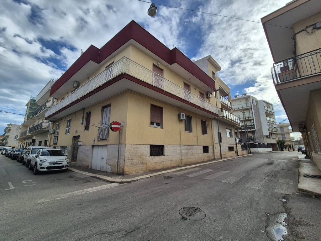 Appartamento a Triggiano in Via Enrico De Nicola, 4 - Foto 4