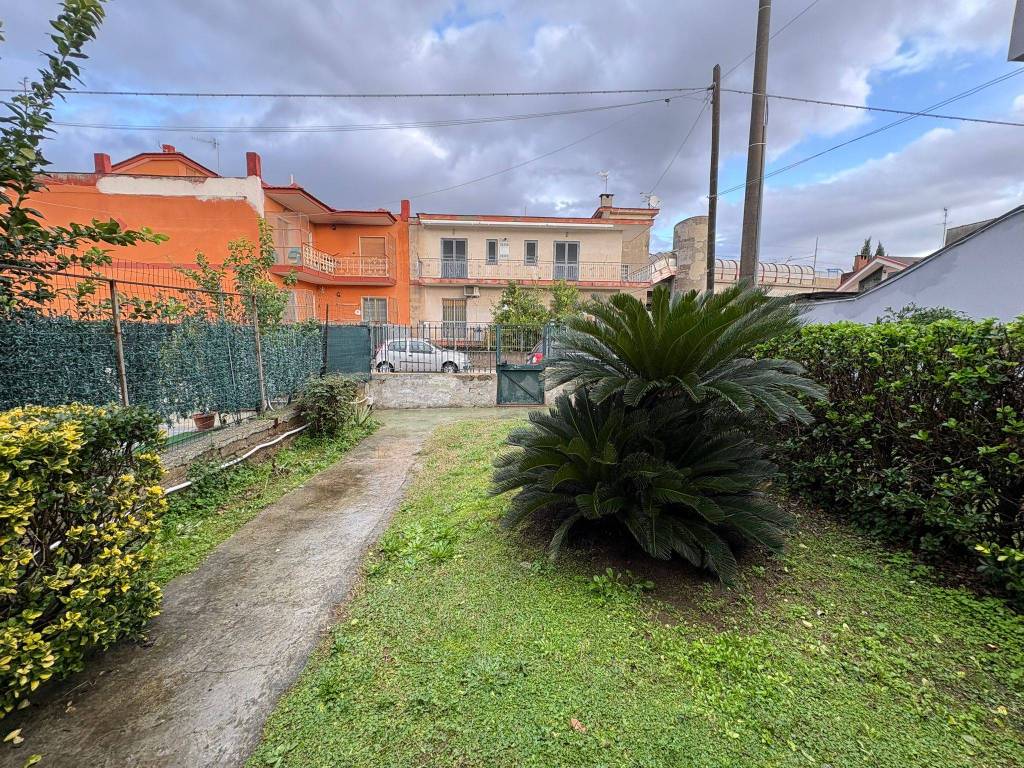Appartamento a Casalnuovo di napoli in Viale dei Tulipani - Foto 2