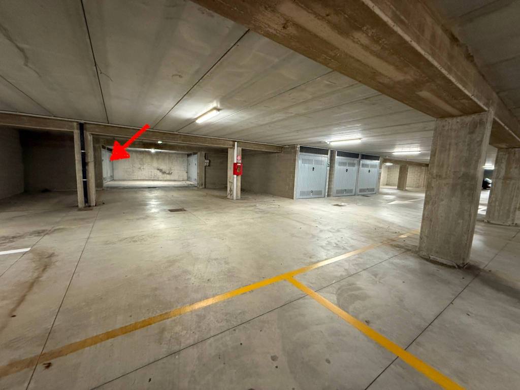 Box / garage a Tradate in Via Alfonso La Marmora, 4 - Foto 4