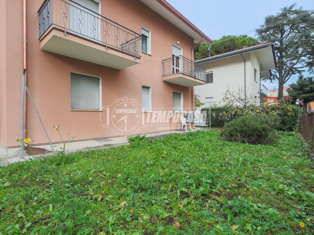 Appartamento a Riccione in Viale Celle Ligure - Foto 2