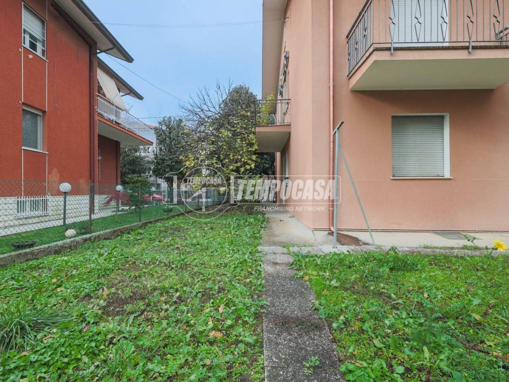 Appartamento a Riccione in Viale Celle Ligure - Foto 3