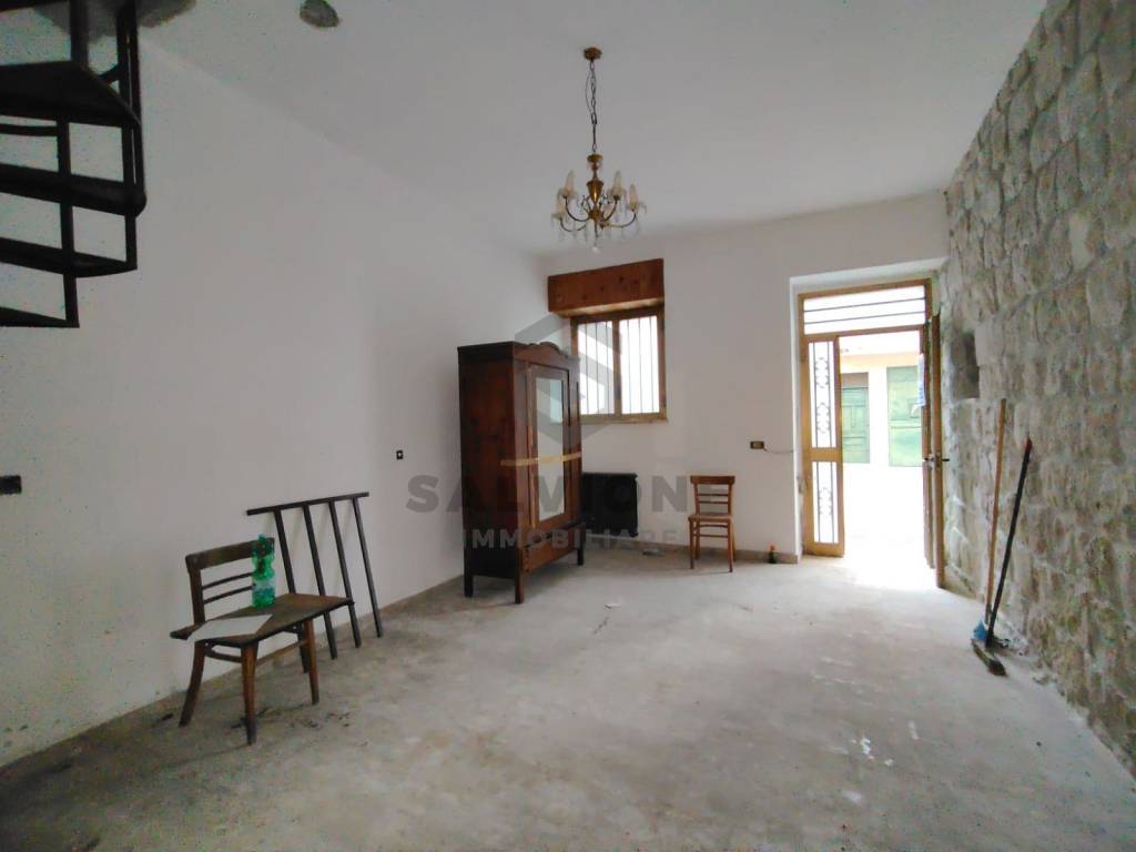 Casa indipendente a Cusano mutri in Via Ariella - Foto 4