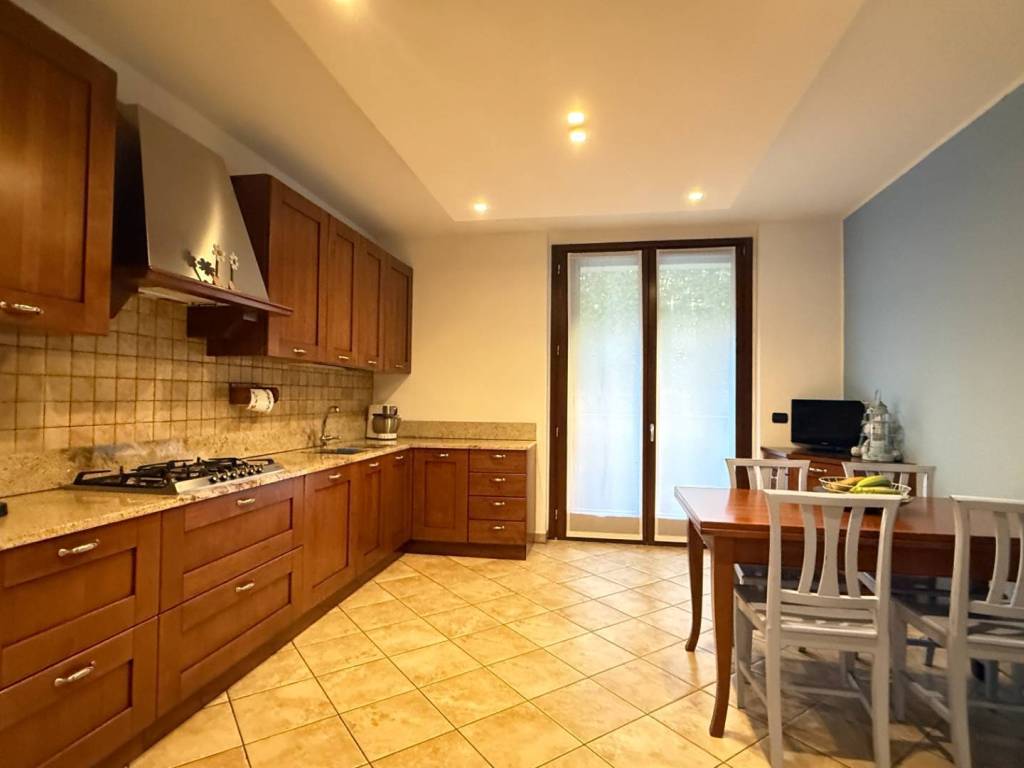 Appartamento a Saronno in Via Brianza, 14 - Foto 5