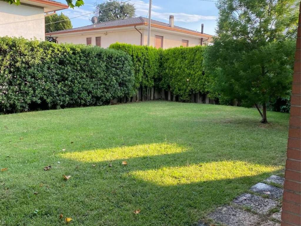 Villa a Bassano del grappa in Viale Venezia - Foto 3