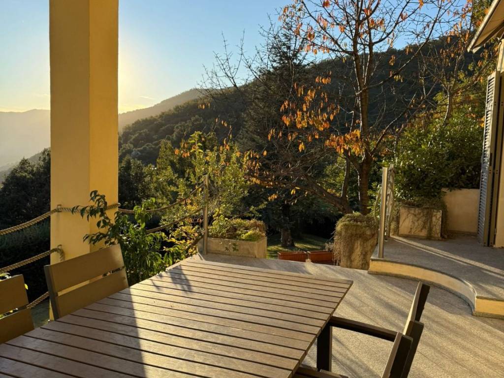 Villa a Pietra ligure in Via alla Cappelletta - Foto 2