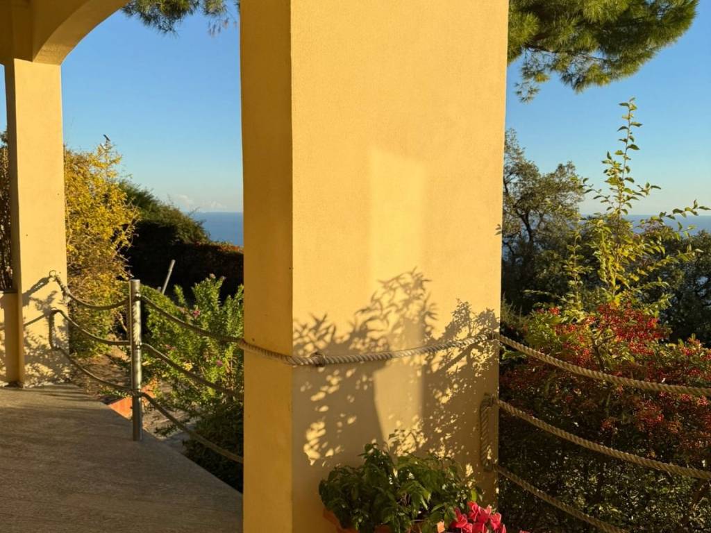Villa a Pietra ligure in Via alla Cappelletta - Foto 5