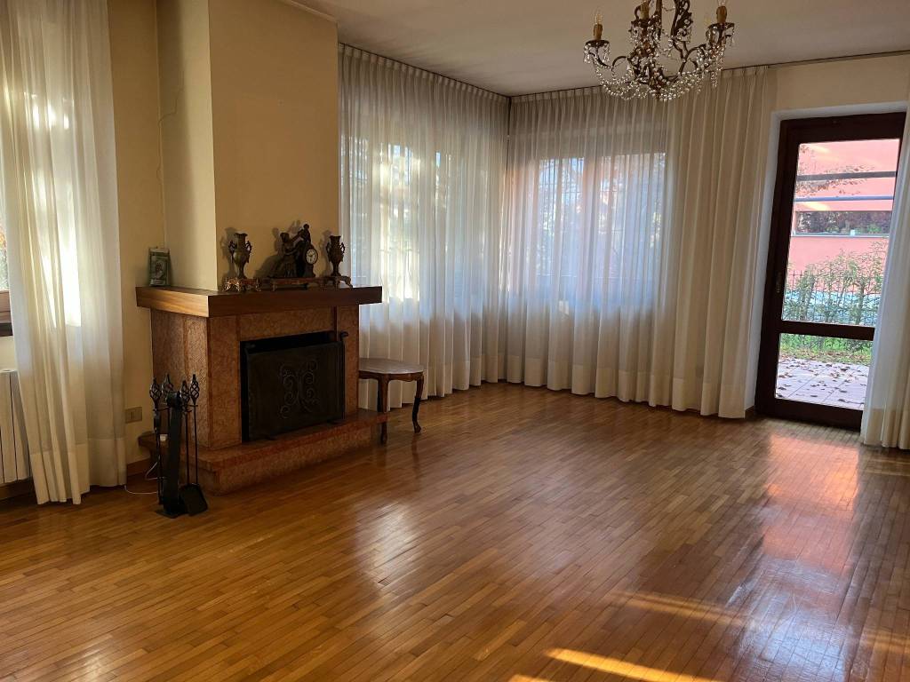 Villa a Sondrio in Via Valeriana, 60 - Foto 2