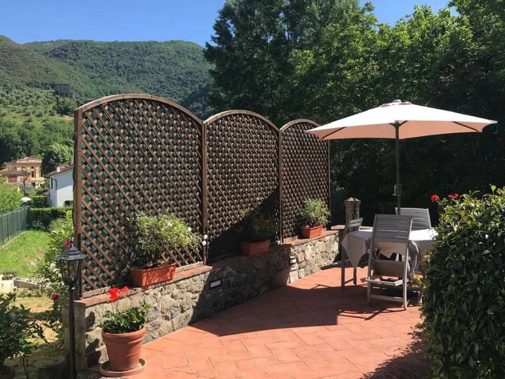 Villa a Borgo a mozzano in Località Place Redi, 7 - Foto 2