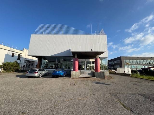 Palazzo / stabile a Saronno in Viale Lombardia - Foto 3