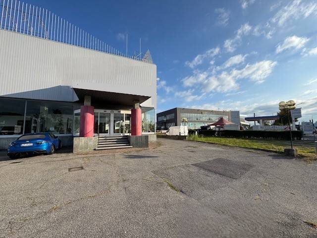 Palazzo / stabile a Saronno in Viale Lombardia - Foto 5