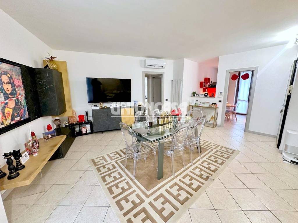 Appartamento a Binago in Via Giuseppe Verdi - Foto 4