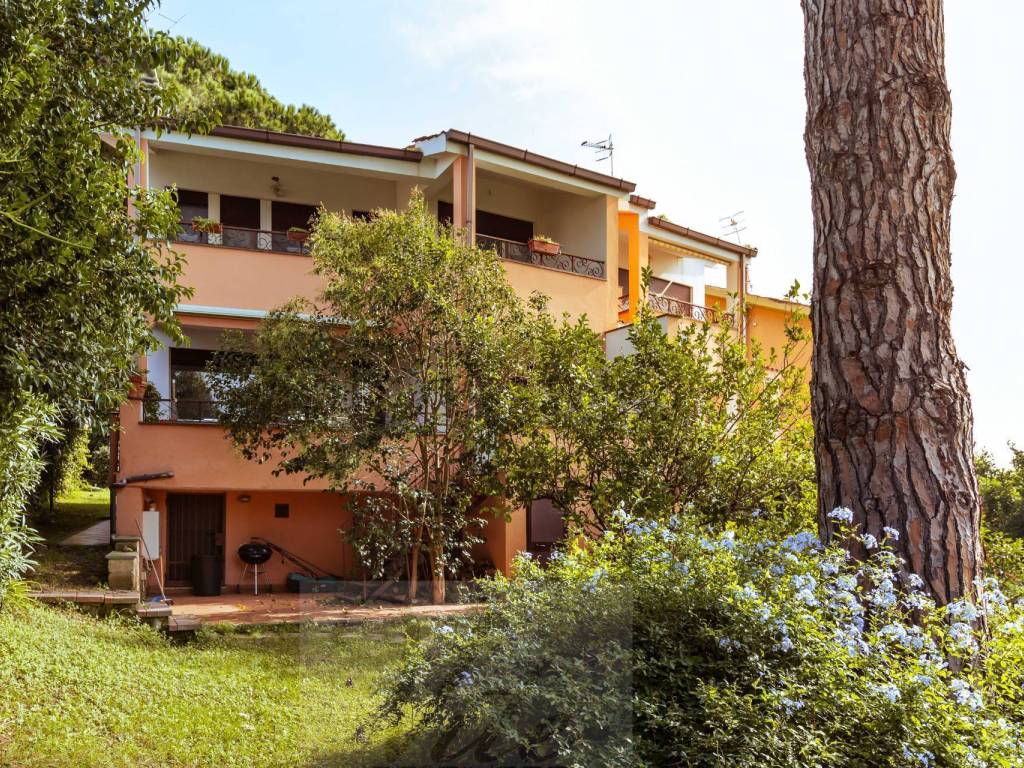 Villa a Tarquinia in PIAZZA BELVEDERE - Foto 2