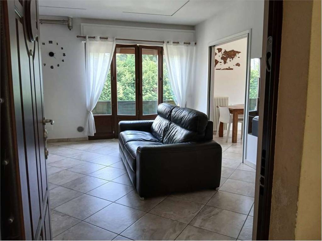 Appartamento a Verbania in viale Azari, 111 - Foto 3