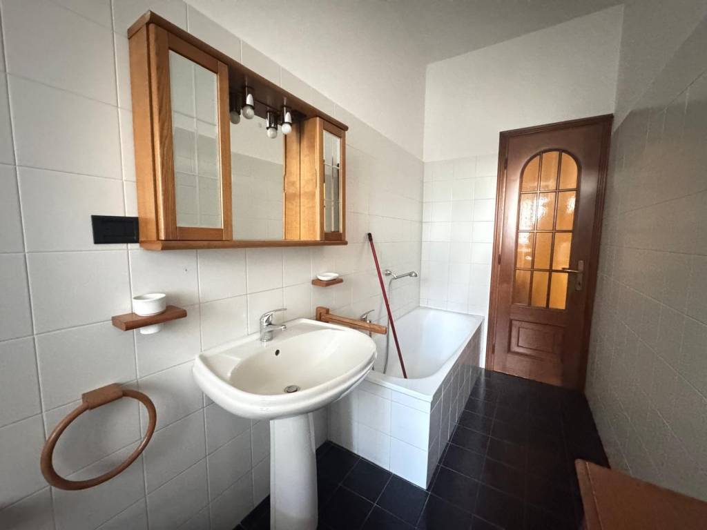 Appartamento a Grugliasco in Via Gerolamo Olevano - Foto 3