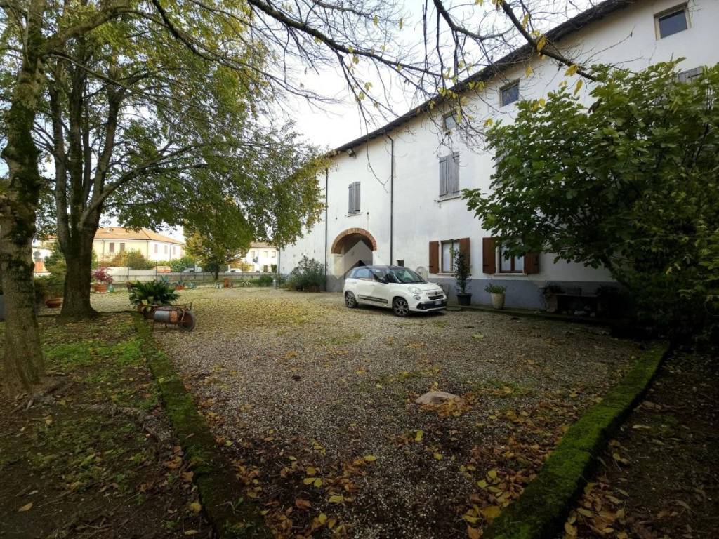 Rustico / casale a Goito in Via Chiesa, 39 - Foto 3