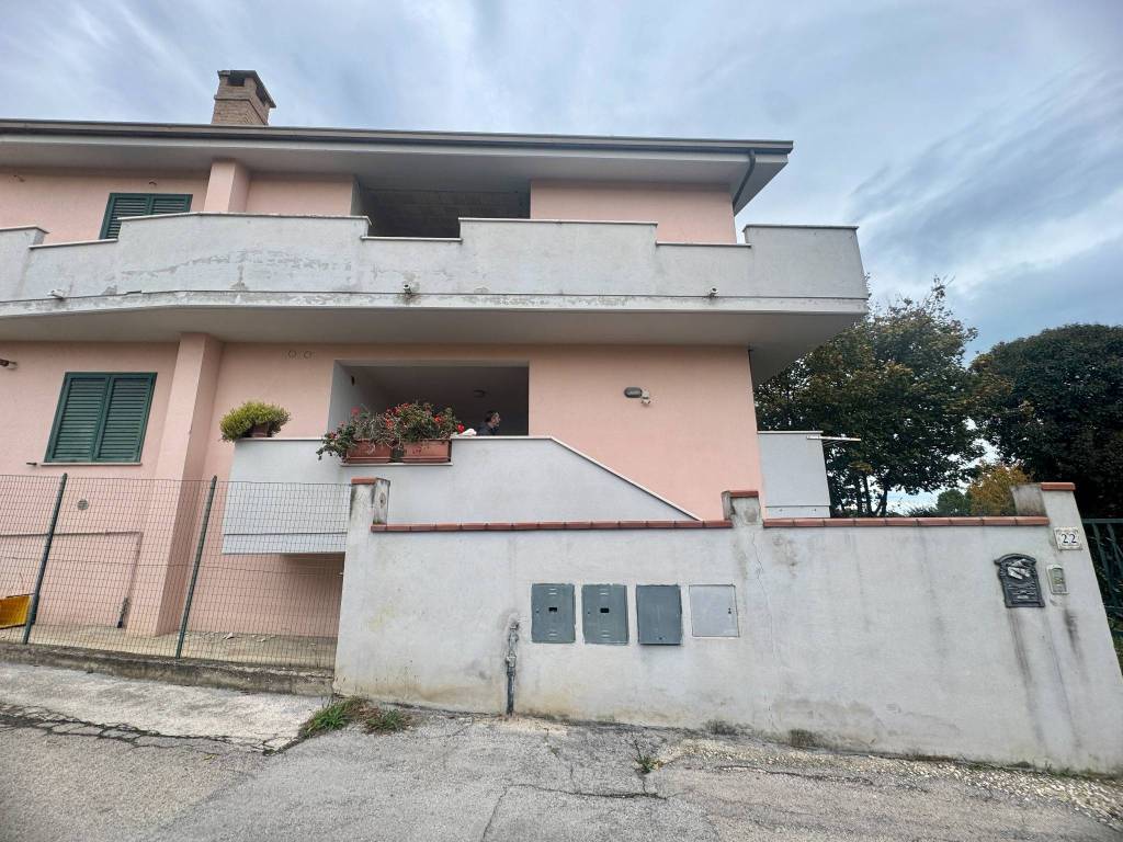 Villa a Pescara in Strada Vicinale del Trappeto, 22 - Foto 2