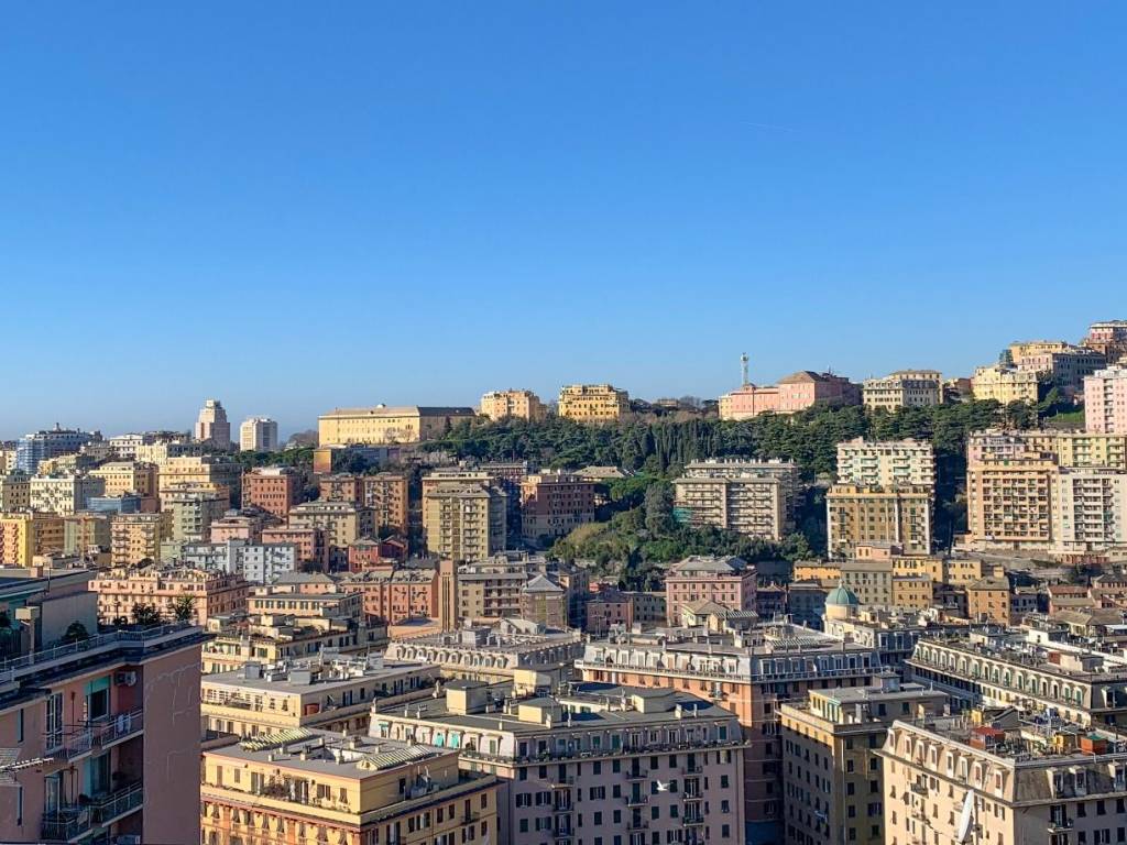 Appartamento a Genova in Via Giovanni Amarena - Foto 2