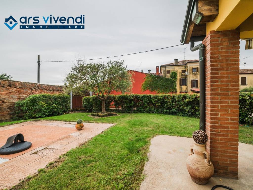Villa a Salizzole in Via Casale - Foto 4