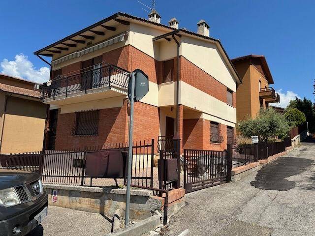 Villa a Perugia in Via Giuseppe Zurli, 1 - Foto 2