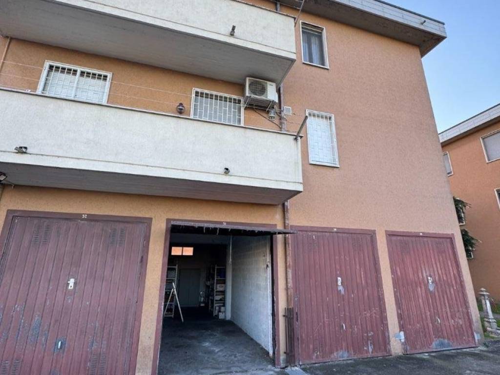 Box / garage a Piacenza in Via Emilia Parmense, 66 - Foto 4
