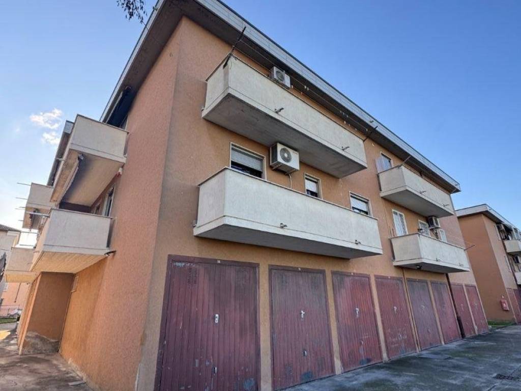 Box / garage a Piacenza in Via Emilia Parmense, 66 - Foto 5