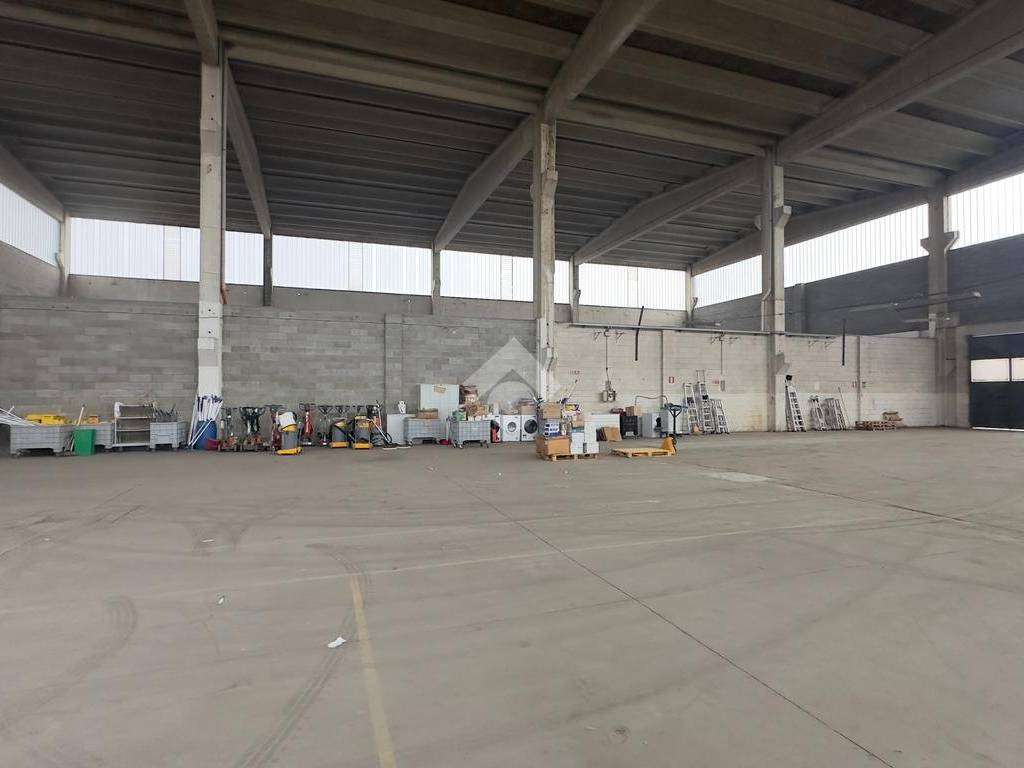 Immobile a Tortona in STRADA STATALE PER VOGHERA 10, 45 - Foto 3
