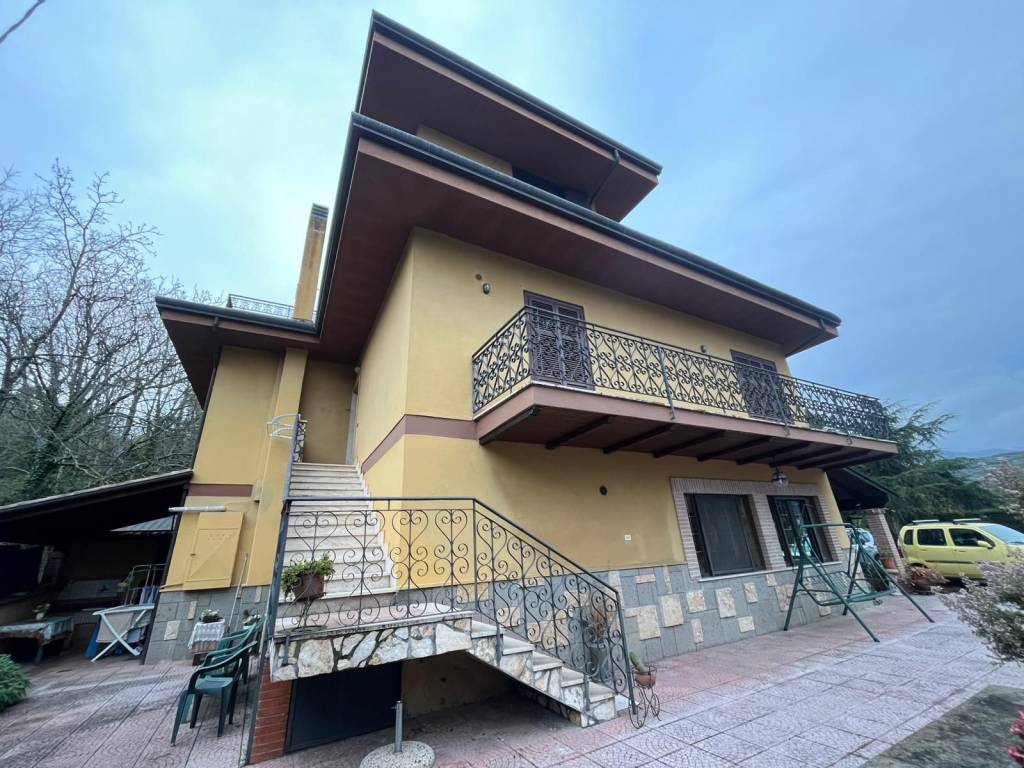 Villa a Alatri in Via delle Cinque Strade - Foto 3