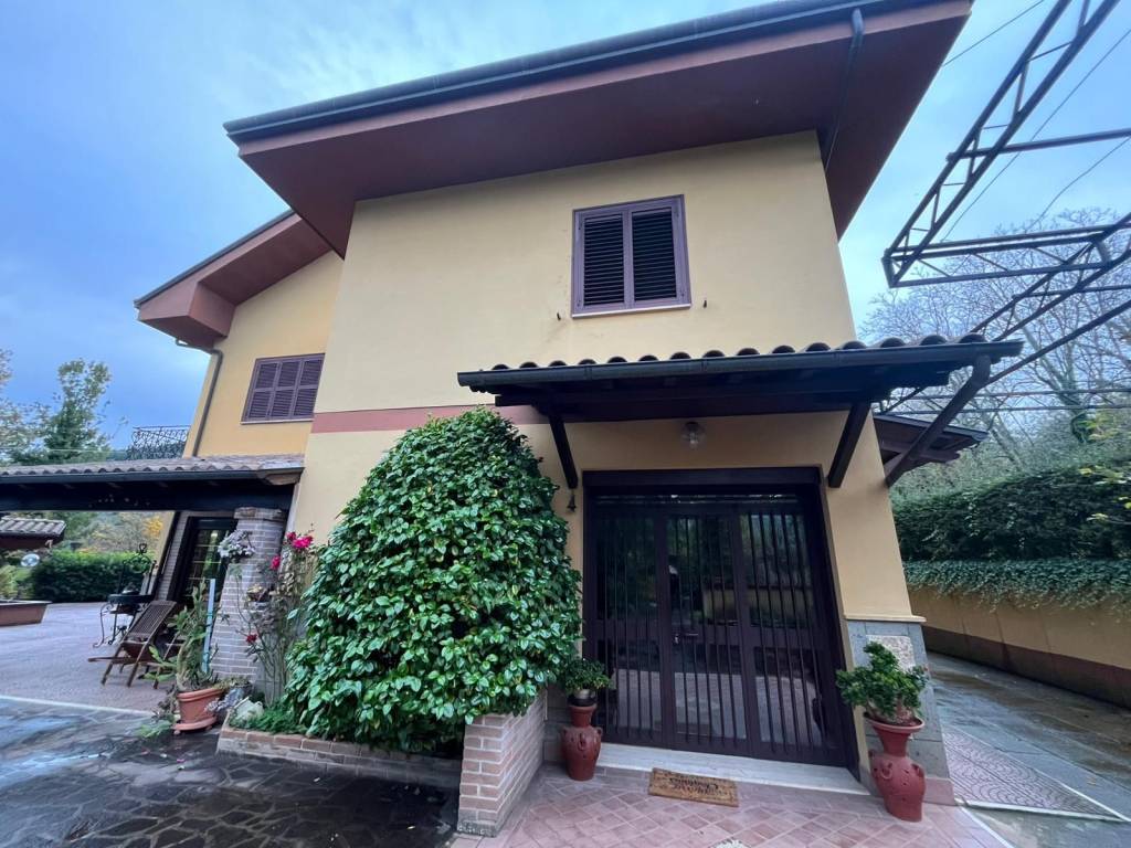 Villa a Alatri in Via delle Cinque Strade - Foto 4
