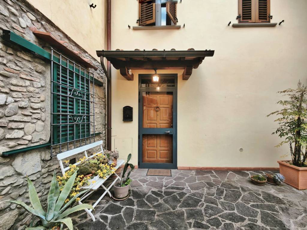 Casa indipendente a Prato in Via del Romito - Foto 2