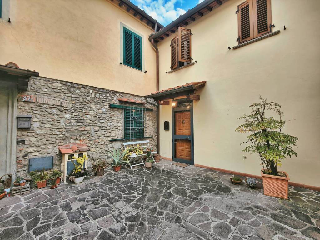 Casa indipendente a Prato in Via del Romito - Foto 5