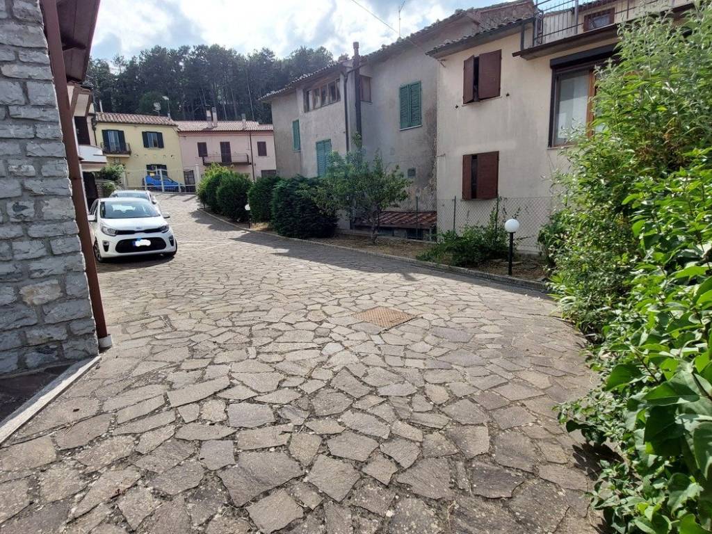 Villa a Castell'azzara in Via Francesco Petrarca - Foto 4