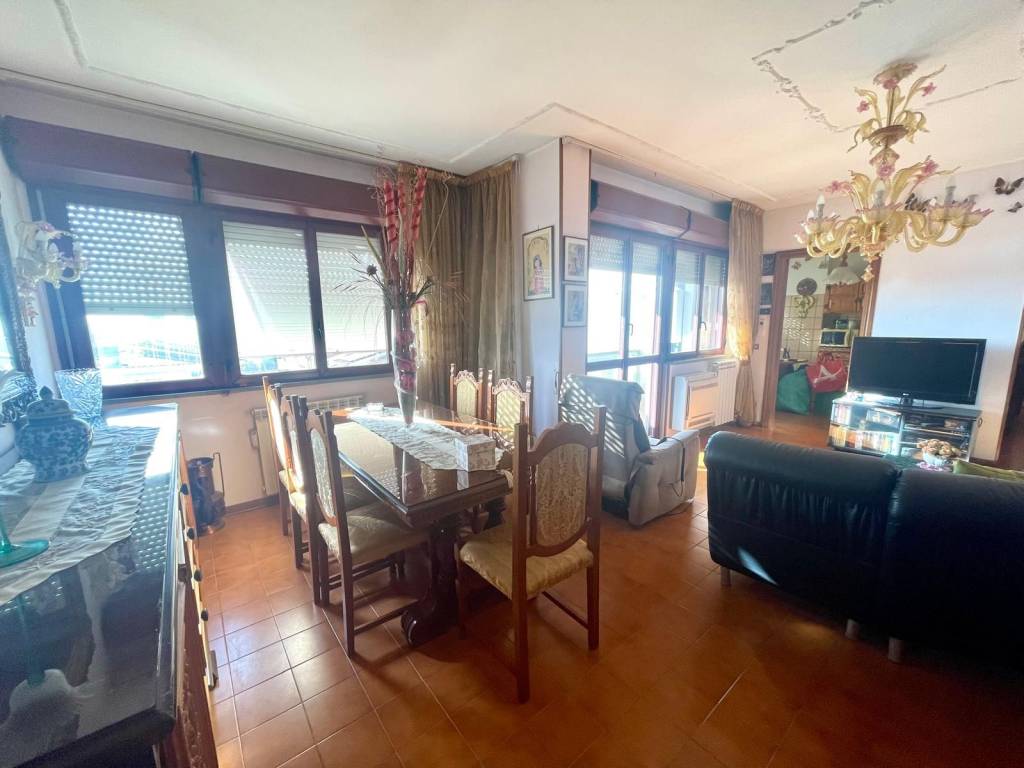 Appartamento a Guidonia montecelio in Via dei Girasoli, 27 - Foto 2