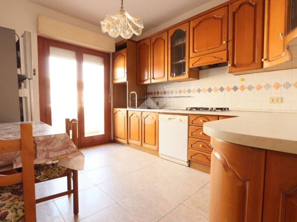 Appartamento a Alba adriatica in Via Duca degli Abruzzi, 37 - Foto 2