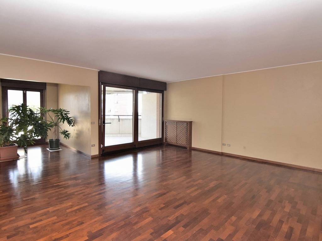 Appartamento a Verona in Via Raimondo Franchetti, 6 - Foto 2