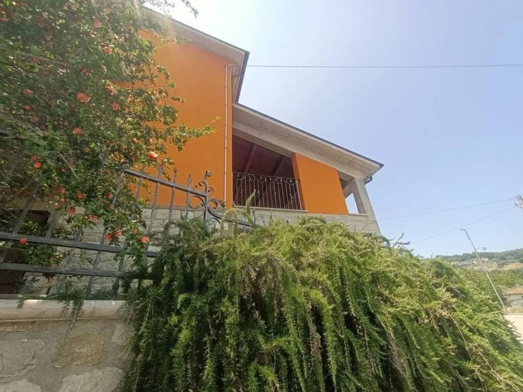 Villa a Roccascalegna in Via Delle Fontane, 4 - Foto 2