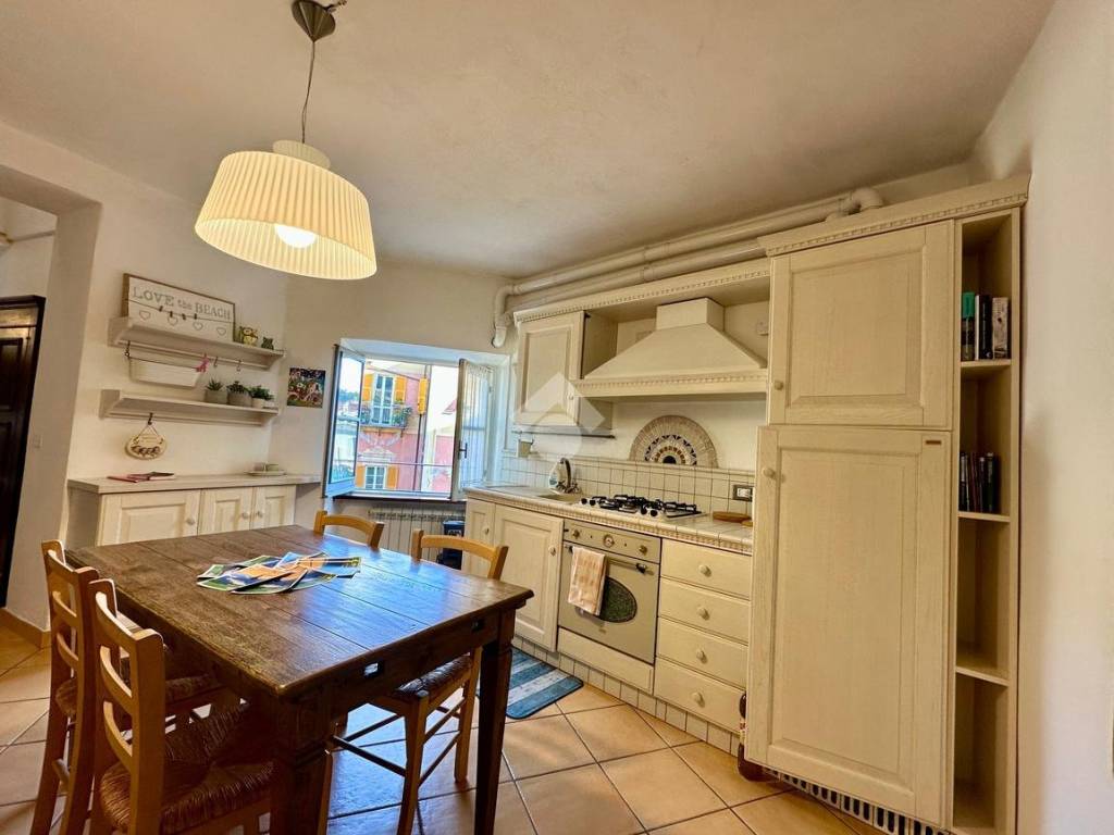 Appartamento a Finale ligure in Via Gallesio, 7 - Foto 5