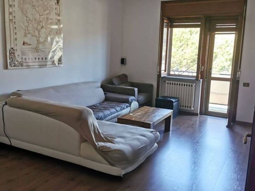 Appartamento a Salerno in Viale dei Longobardi - Foto 2