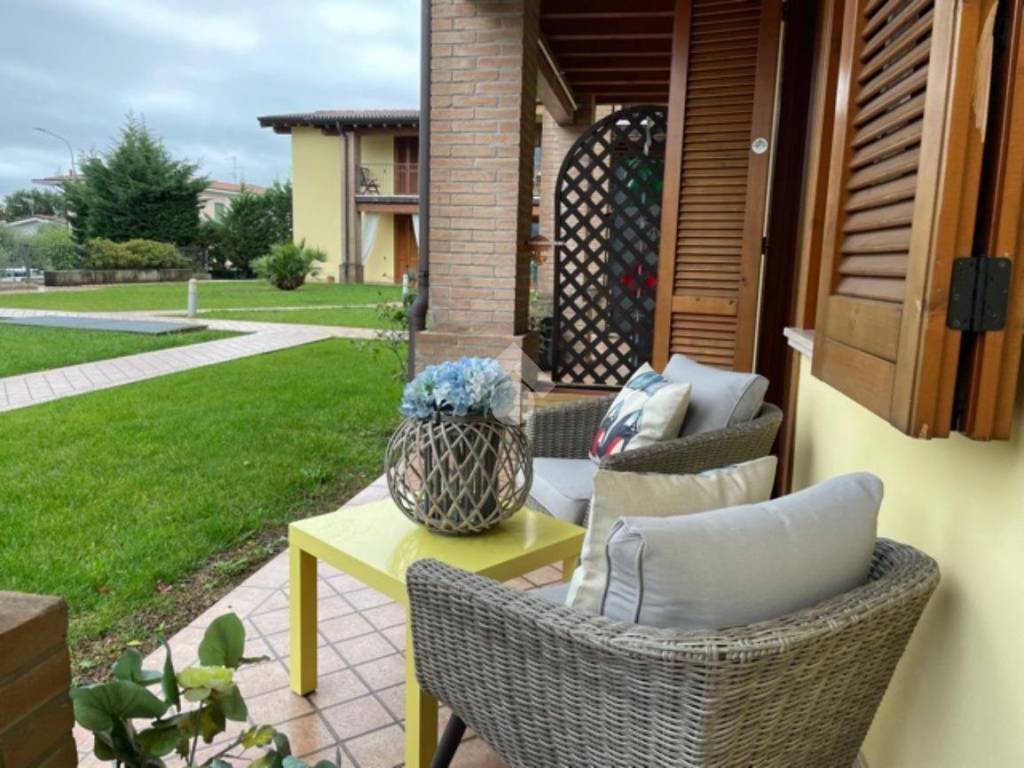 Appartamento a Lonato del garda in Via Barcuzzi, 1 - Foto 2