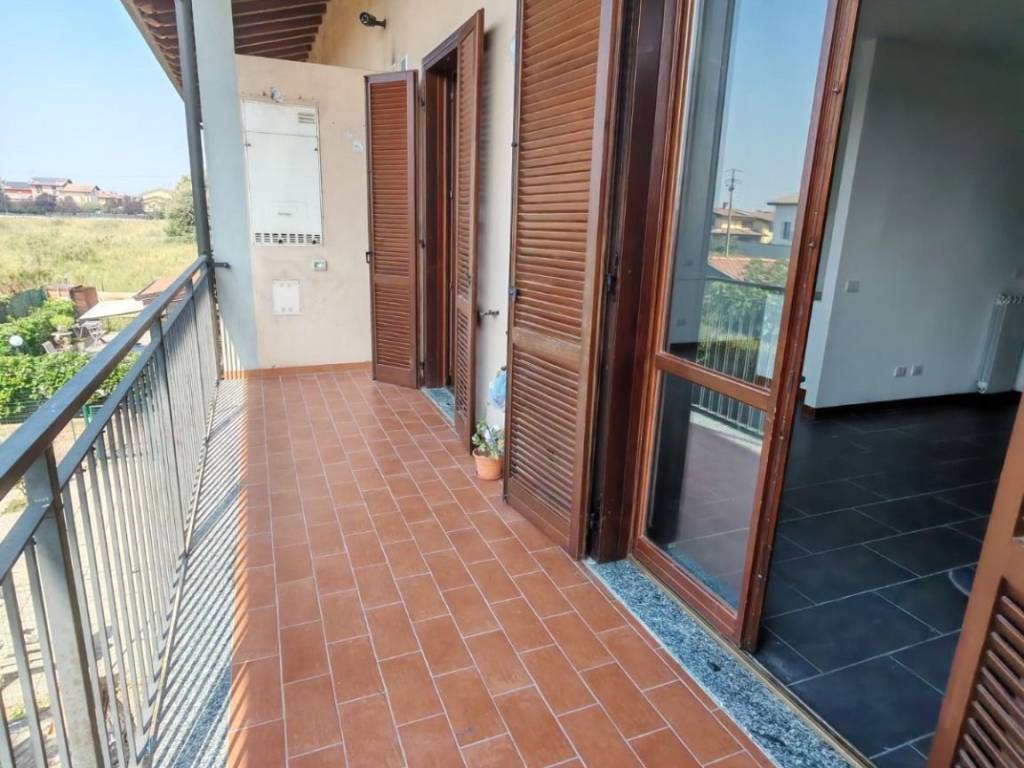Appartamento a Roncaro in Via Peschiera - Foto 2