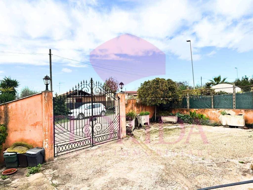 Villa a Aprilia in Via Valtellina - Foto 4