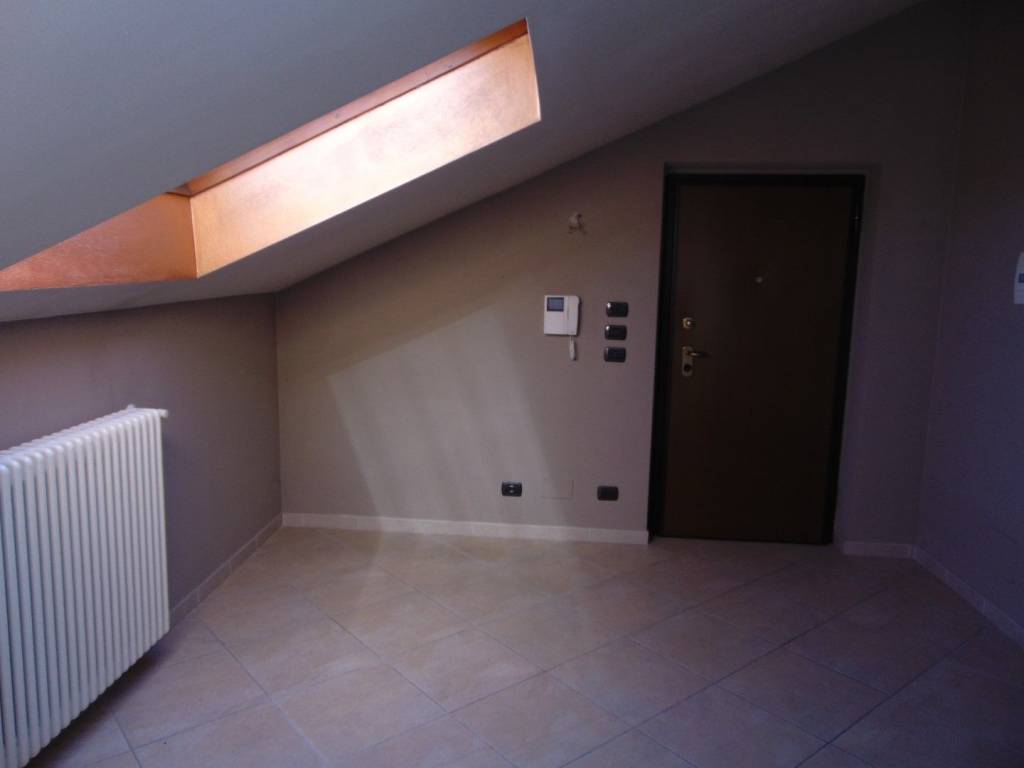 Attico / mansarda a Nizza monferrato in Via Isonzo - Foto 3