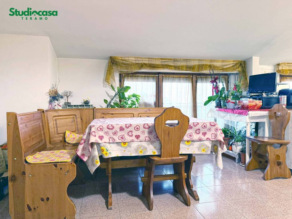 Appartamento a Teramo in Via Antonino Ciaccio - Foto 2