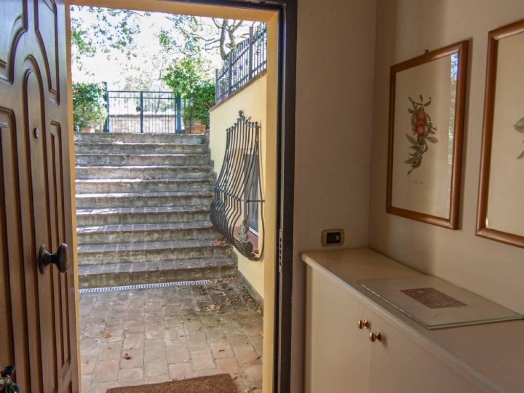 Casa indipendente a Magione in STRADA DELLA ROCCA - Foto 3