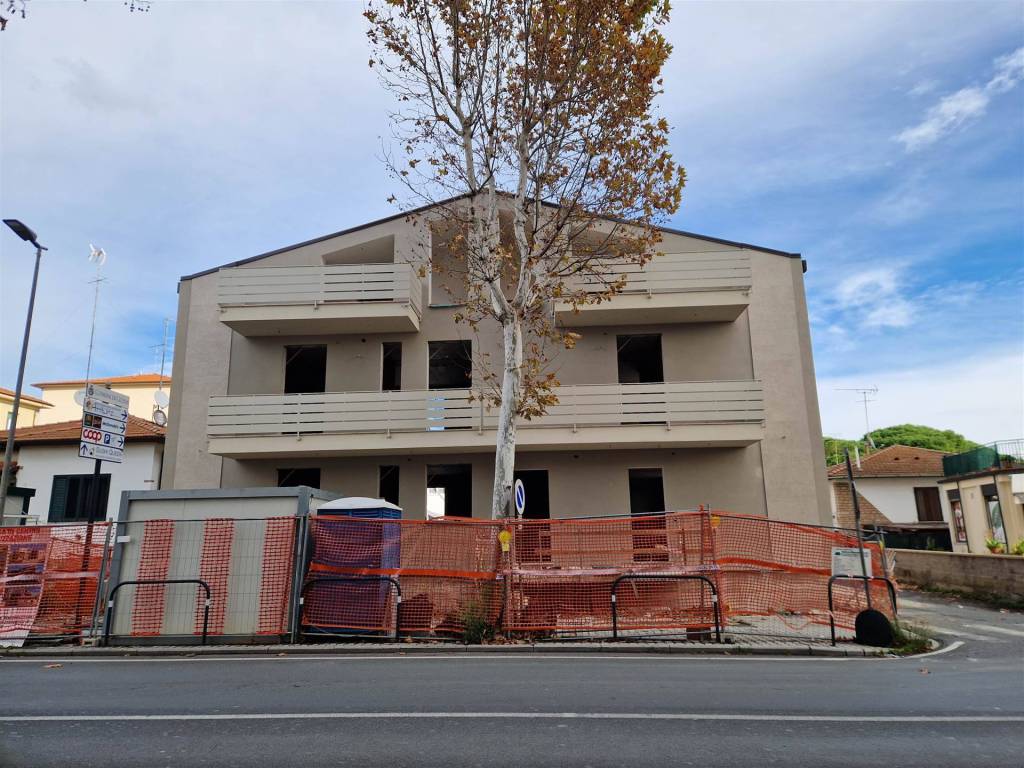 Appartamento a Cecina in Corso Matteotti - Foto 2