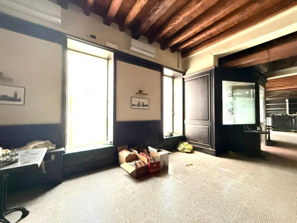 Palazzo / stabile a Legnago in Corso della Vittoria, 2 - Foto 2