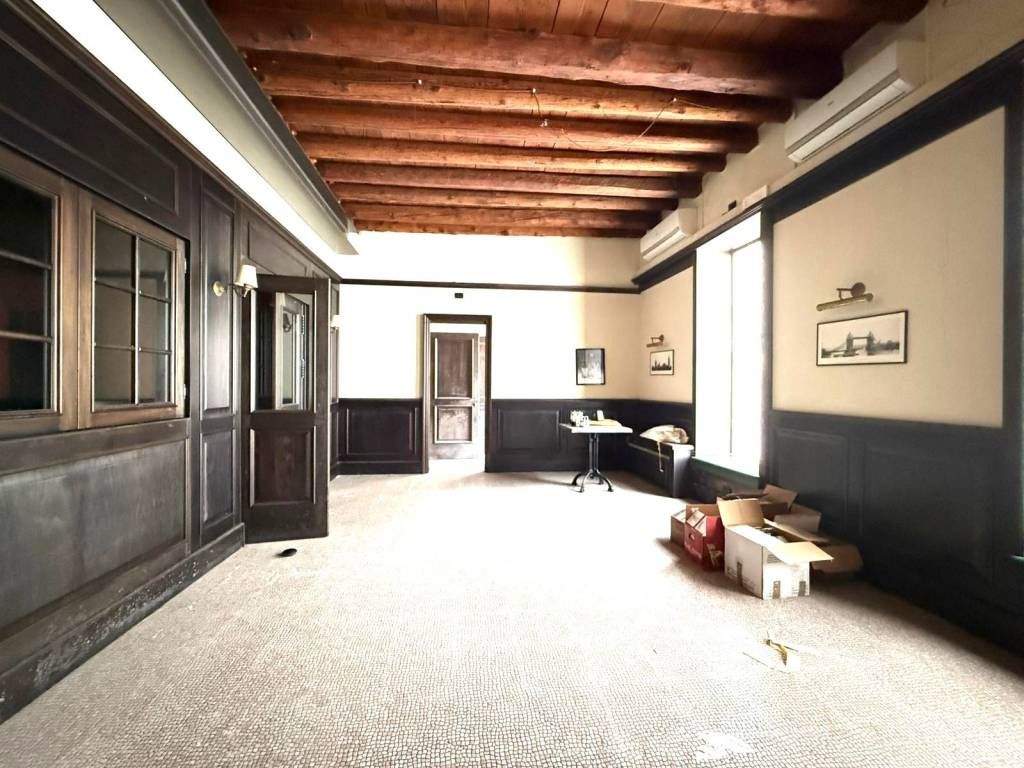 Palazzo / stabile a Legnago in Corso della Vittoria, 2 - Foto 3