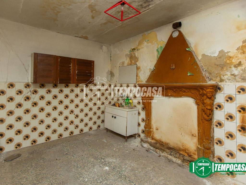 Casa indipendente a Oleggio in Via Suno 9 - Foto 3