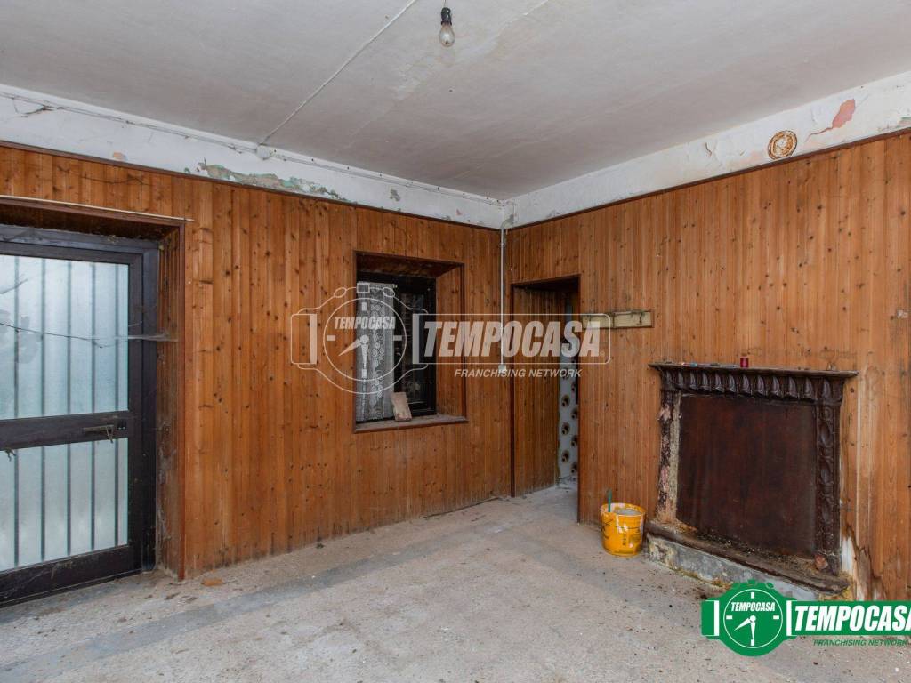 Casa indipendente a Oleggio in Via Suno 9 - Foto 5