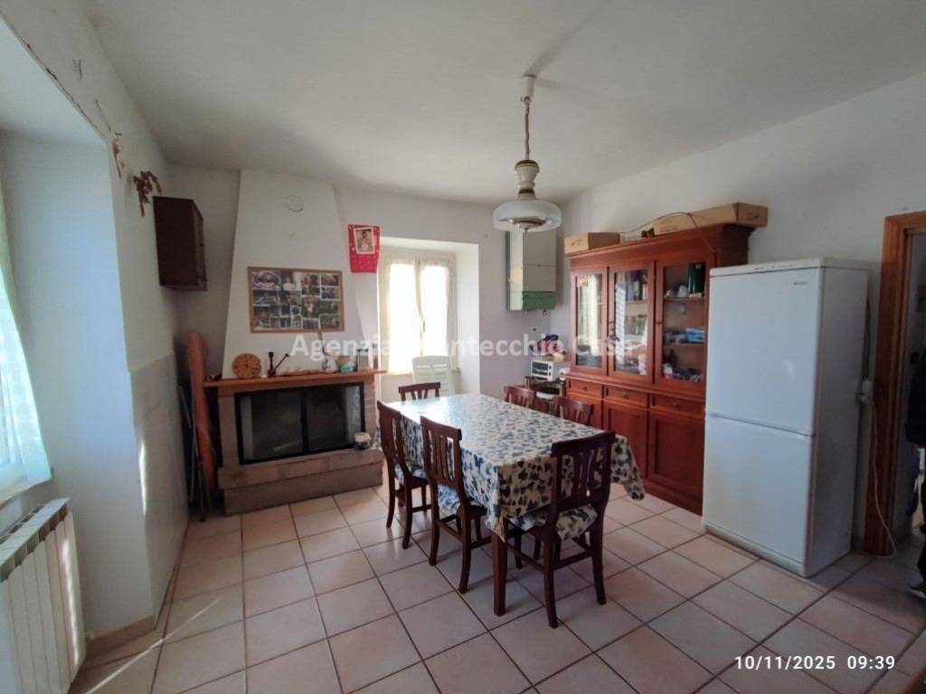 Casa indipendente a Urbino in Via del Forno - Foto 2